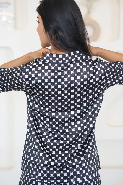 Night Wear Satin Black & White Color Geometric Printed Night Suit