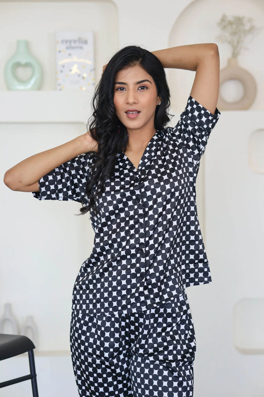 Night Wear Satin Black & White Color Geometric Printed Night Suit